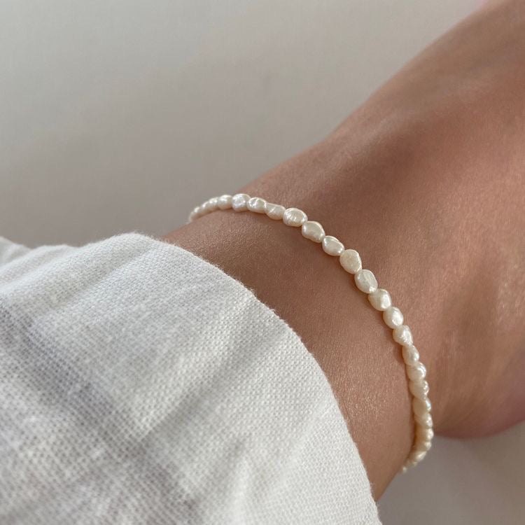 Classic Pearl Bracelet
