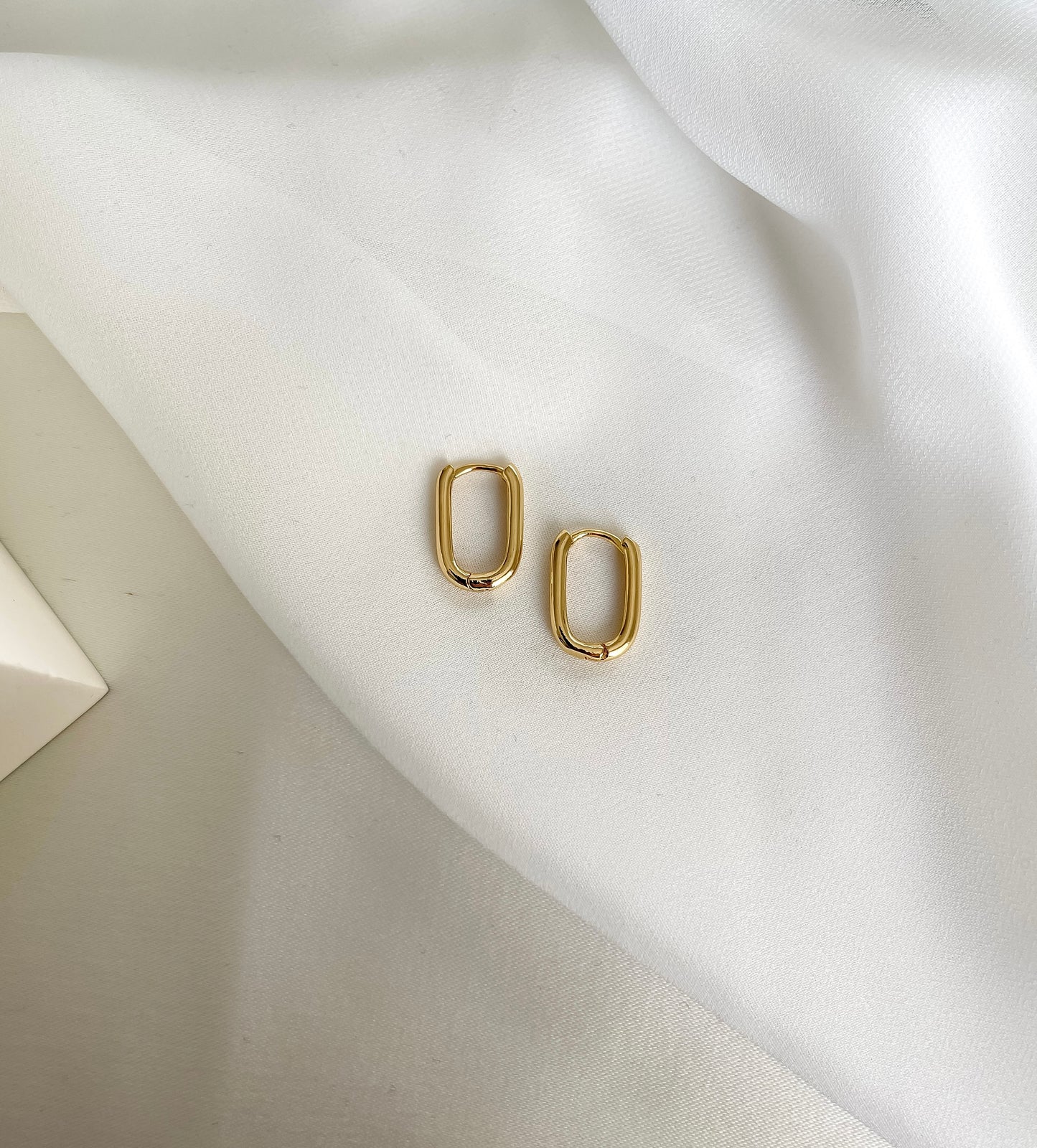 Rectangular Hoops