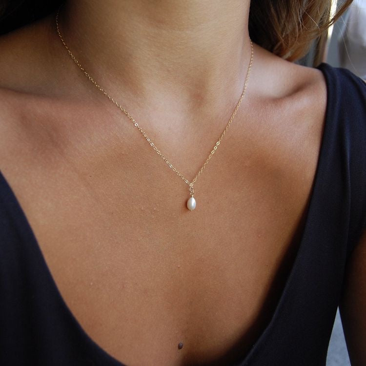 Dainty Pearl Necklace